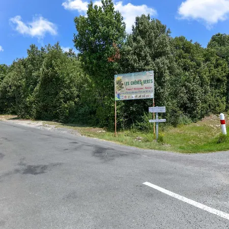 Gite In A Holiday Park With Swimming Pool Tatil Evi *